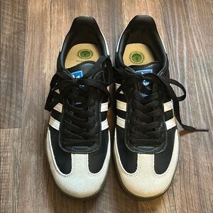 Adidas Men's Black and Gray Sneakers Vegan